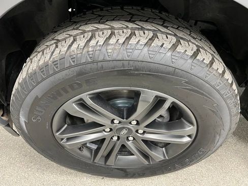 Used 2021 Ford F150 Lariat w/ Equipment Group 502A High image 15