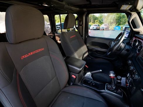 Used 2018 Jeep Wrangler Unlimited Rubicon AWD/4WD image 34