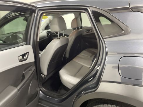 Used 2019 Hyundai Kona Limited AWD/4WD image 13
