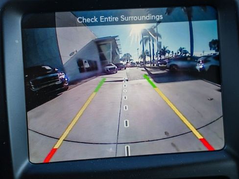 Used 2018 Jeep Cherokee Trailhawk image 27