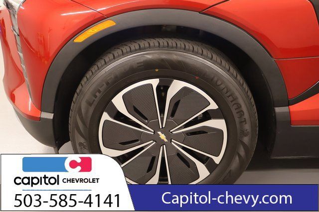 Used 2024 Chevrolet Blazer EV LT AWD/4WD image 9