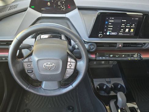 Used 2023 Toyota Prius Prime FWD image 11