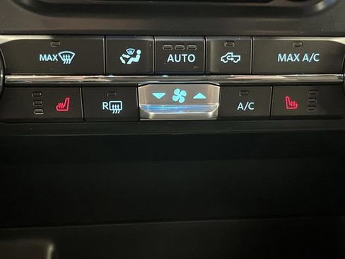 Used 2025 Ford F150 XLT w/ Equipment Group 302A MID image 7