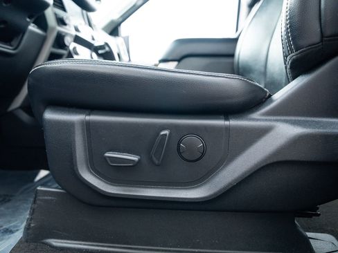 Used 2019 Ford F150 Lariat w/ Equipment Group 502A Luxury AWD/4WD image 27