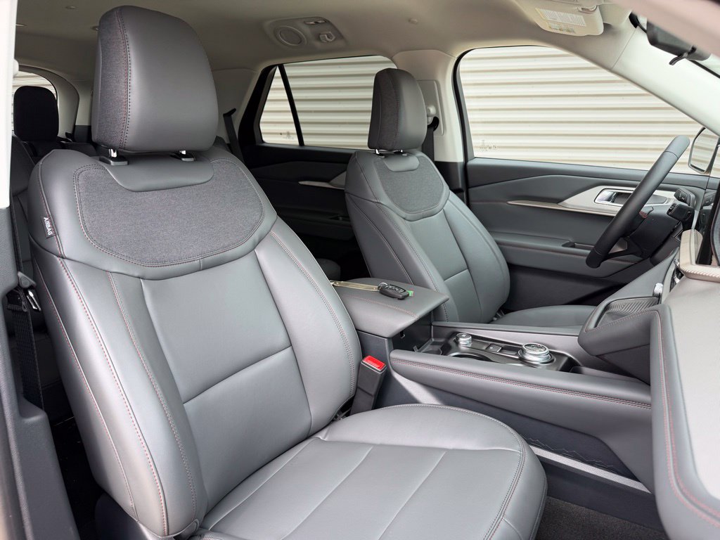 New 2026 Ford Explorer Active w/ Active Comfort Package RWD image 20