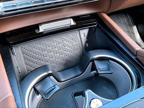 Certified 2025 Mercedes-Benz GLS 580 4MATIC image 26