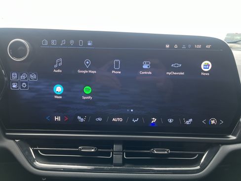 Used 2024 Chevrolet Equinox EV RS image 25