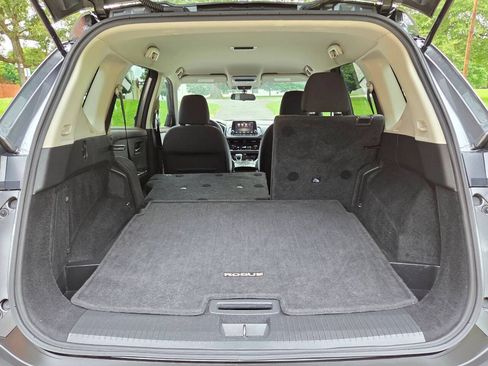 Used 2021 Nissan Rogue SV FWD image 26