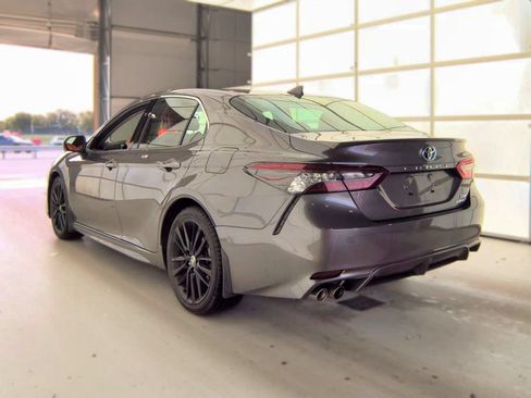 Used 2022 Toyota Camry XSE w/ Cold Weather Package FWD image 6