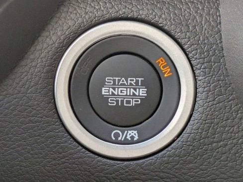 New 2026 RAM 3500 Laramie AWD/4WD image 29