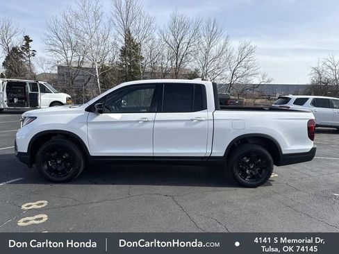 New 2026 Honda Ridgeline Black Edition image 9