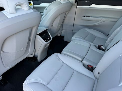 New 2025 Volvo EX90 Plus image 12