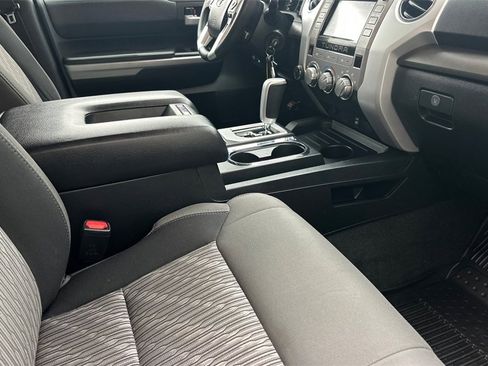 Used 2018 Toyota Tundra SR5 image 16