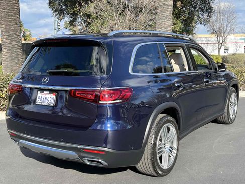 Used 2022 Mercedes-Benz GLS 450 4MATIC SUV - WARMTH & COMFORT image 28