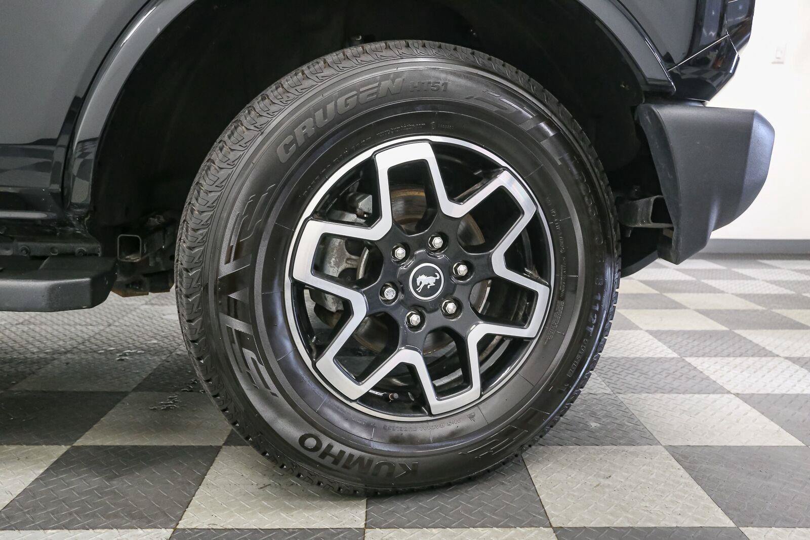 Used 2024 Ford Bronco Outer Banks AWD/4WD image 14