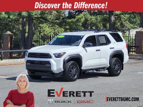 Used 2025 Toyota 4Runner SR5 image 1