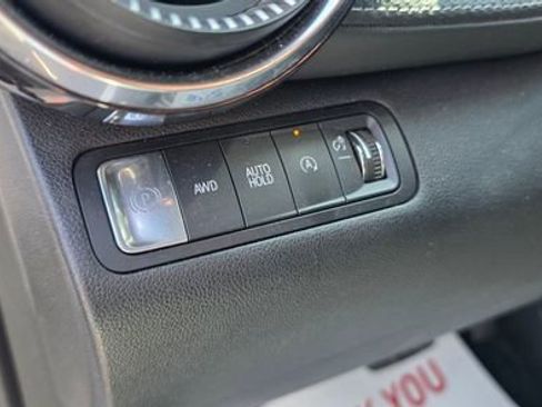 Used 2025 Chevrolet Equinox LT w/ Convenience Package II AWD/4WD image 17