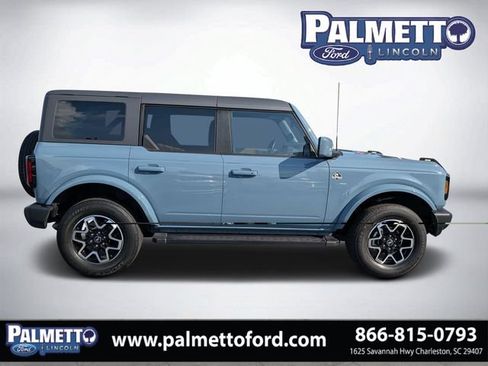 Used 2023 Ford Bronco Outer Banks AWD/4WD image 3