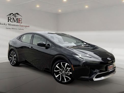 Used 2024 Toyota Prius Prime FWD image 1