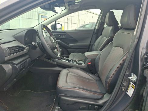 Used 2024 Subaru Crosstrek 2.5i Limited w/ Crosstrek Mirror Package AWD/4WD image 13