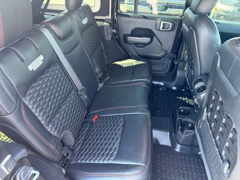Used 2020 Jeep Wrangler Unlimited Rubicon w/ Steel Bumper Group AWD/4WD image 22