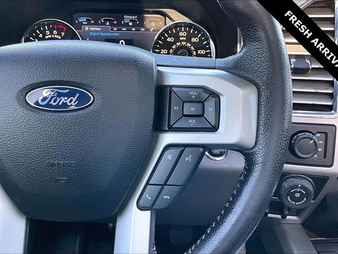 Used 2016 Ford F150 Lariat image 13