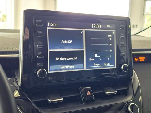 Used 2020 Toyota Corolla XLE w/ Carpet Mat Package (TMS) image 29