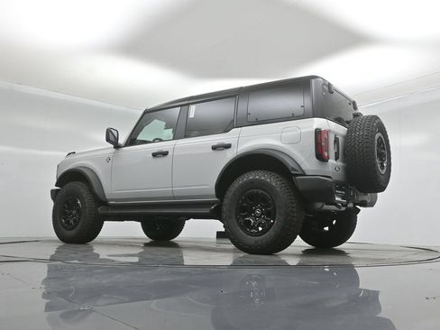 New 2026 Ford Bronco Outer Banks w/ Sasquatch Package AWD/4WD image 48
