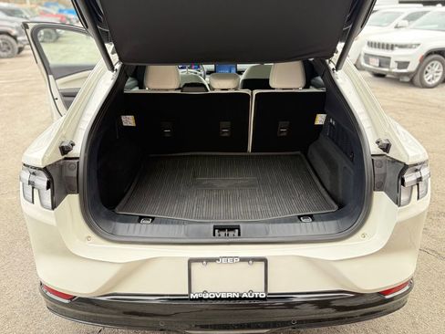 Used 2024 Ford Mustang Mach-E Premium image 31