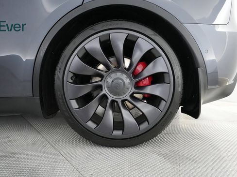 Used 2021 Tesla Model Y Performance image 17