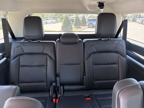 New 2026 Lincoln Navigator L Premier image 24