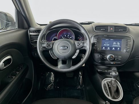 Used 2018 Kia Soul + FWD image 20