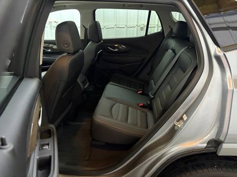 Used 2023 GMC Terrain Denali image 18
