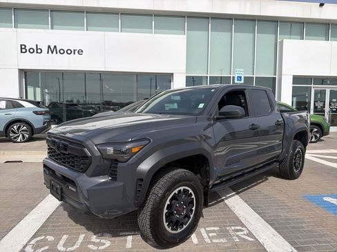 Used 2024 Toyota Tacoma TRD Off-Road image 1