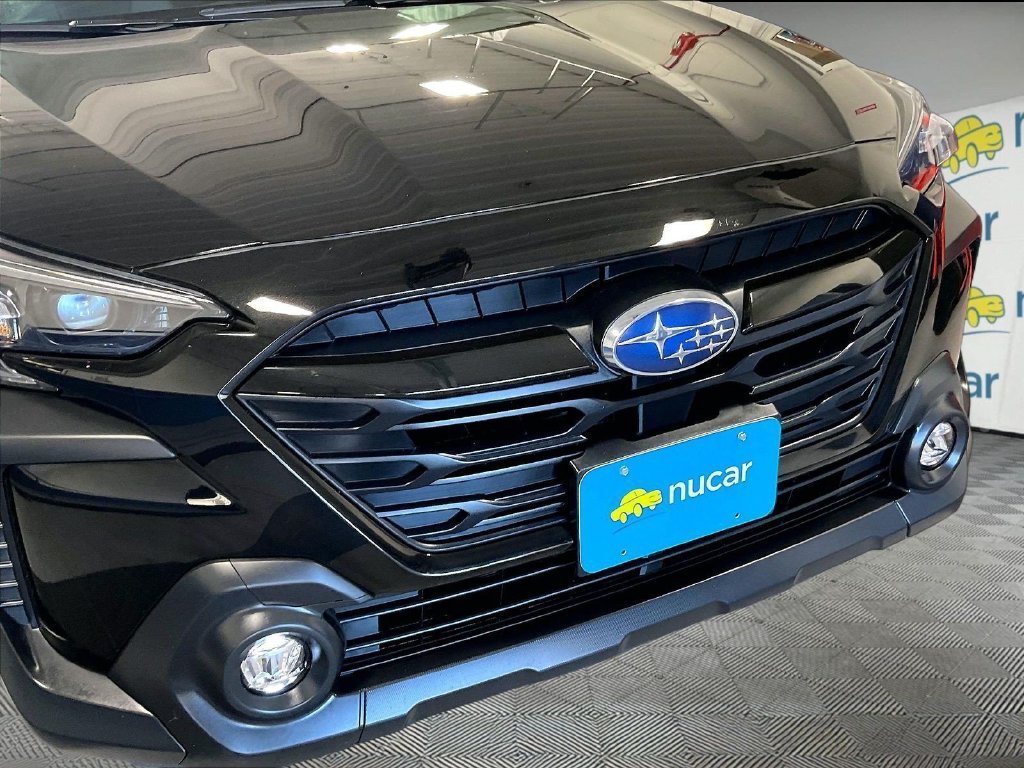 Used 2025 Subaru Outback Onyx Edition AWD/4WD image 32