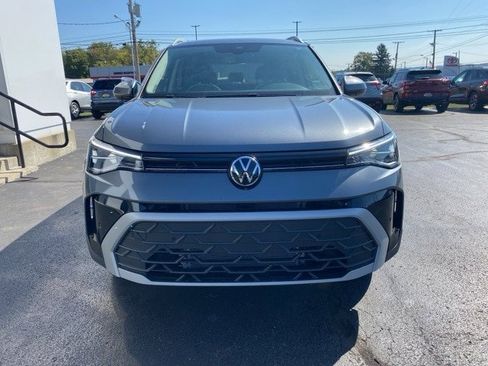 New 2025 Volkswagen Taos SE image 7