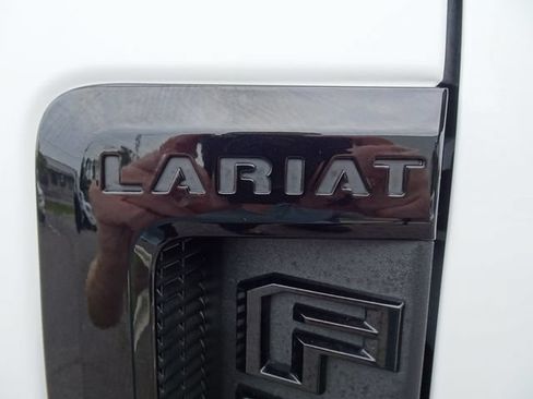 Used 2022 Ford F250 Lariat w/ Lariat Ultimate Package AWD/4WD image 50