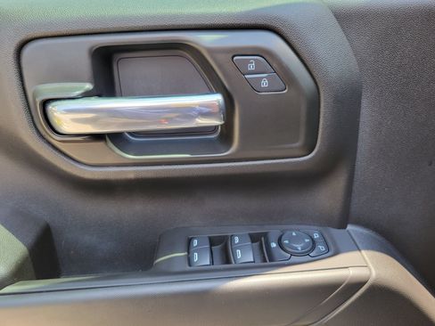 Used 2025 Chevrolet Silverado 1500 Custom AWD/4WD image 20