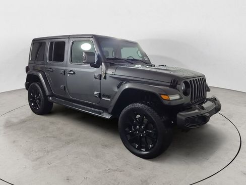 Used 2021 Jeep Wrangler Unlimited Sahara AWD/4WD image 7