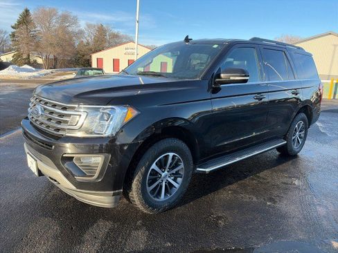 Used 2021 Ford Expedition XLT image 1