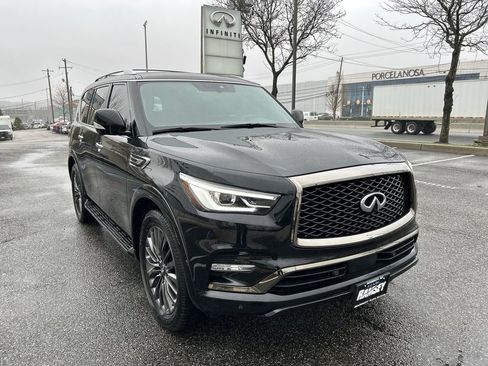 Certified 2024 INFINITI QX80 Sensory image 2