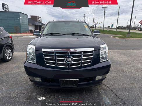 Used 2008 Cadillac Escalade AWD image 3