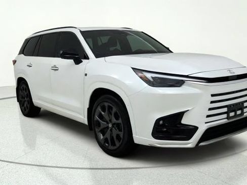 Used 2026 Lexus TX 500h AWD w/ Technology Package image 1