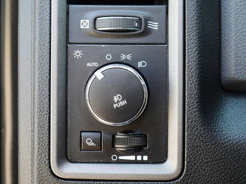 Used 2013 RAM 1500 ST w/ SXT Appearance Group AWD/4WD image 24