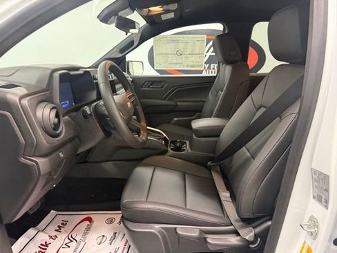 New 2026 Chevrolet Colorado W/T w/ WT Custom Package AWD/4WD image 7