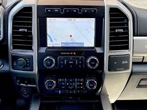 Used 2020 Ford F250 Lariat w/ Lariat Ultimate Package AWD/4WD image 20
