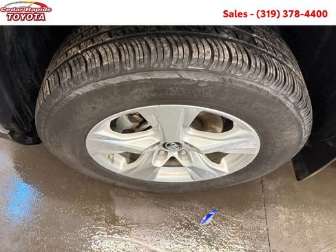Certified 2019 Toyota RAV4 XLE image 7