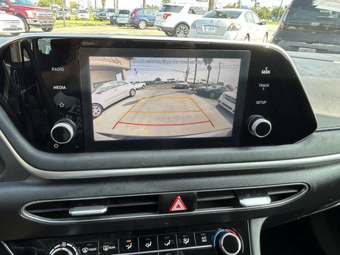Used 2021 Hyundai Sonata SE FWD image 12