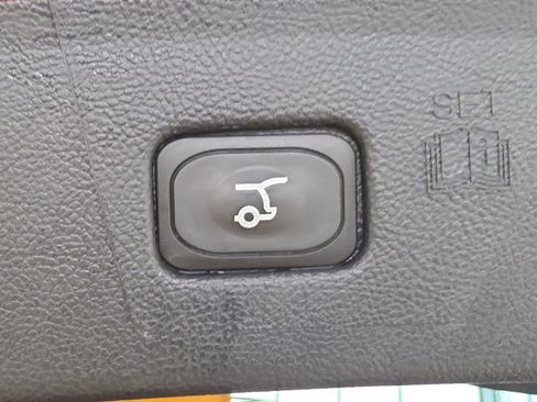 Used 2024 Ford Edge Titanium w/ Equipment Group 301A AWD/4WD image 34