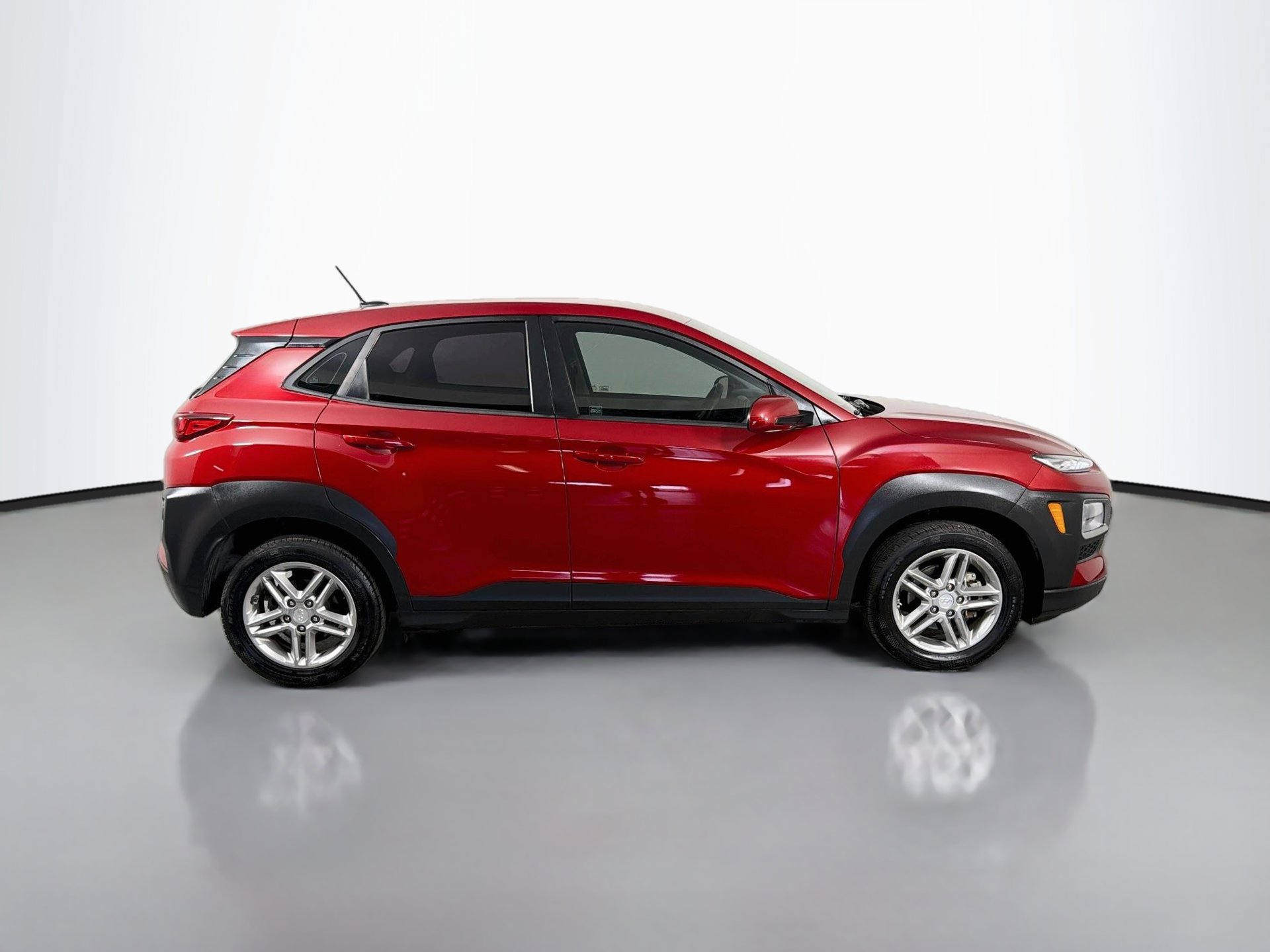 Used 2019 Hyundai Kona SE FWD image 4